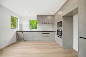 26E Trojan Crescent, New Lynn