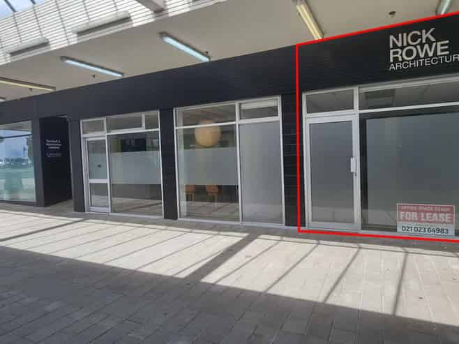 Small Retail – Great Location