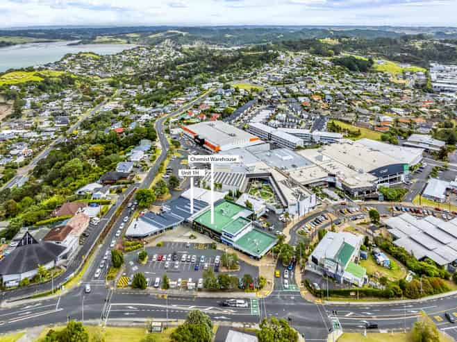 Small Retail – Great Location