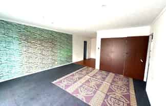 2/4A Vine St, Mangere East