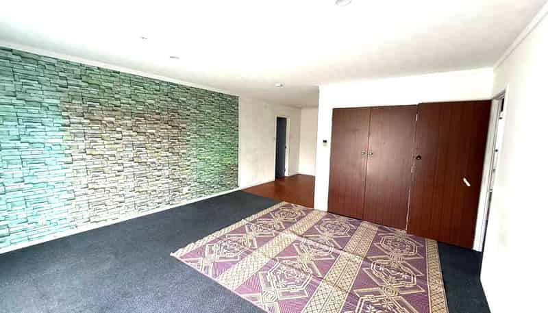 2/4A Vine St, Mangere East