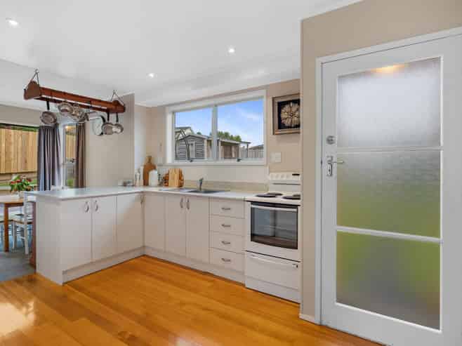 7 Glenbervie Crescent, Massey