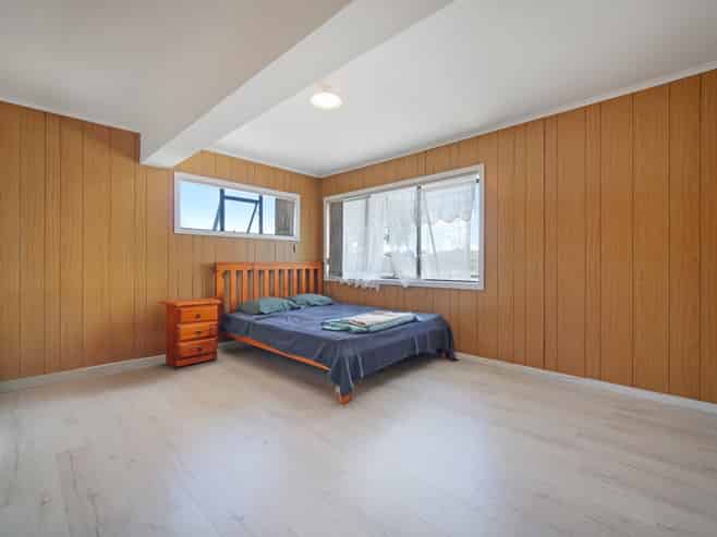 63 Israel Avenue, Clover Park