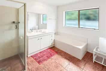 34 Warwick Drive, Lynmore