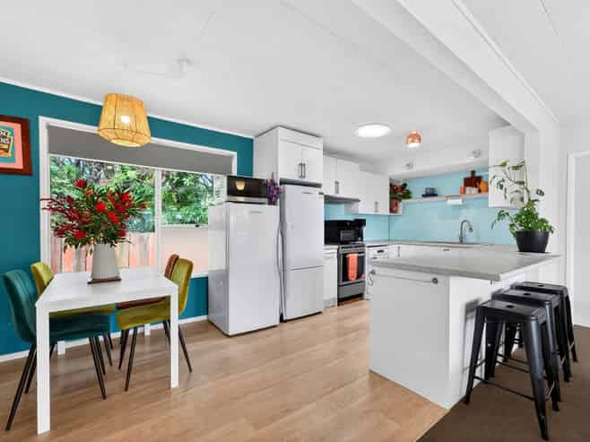 69 Kia Ora Road, Beach Haven