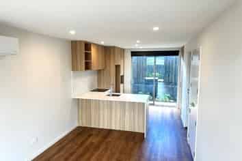 17/25 Tranent Road, Mangere