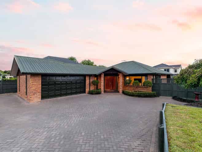 38 Rototuna Road, Flagstaff