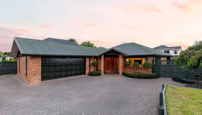 38 Rototuna Road, Flagstaff