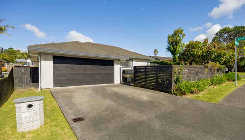 56 Ian Sage Avenue, Long Bay