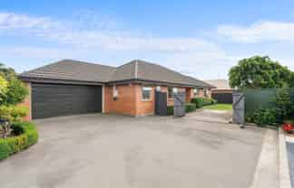 54 Englefield Road, Northwood