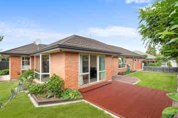 54 Englefield Road, Northwood