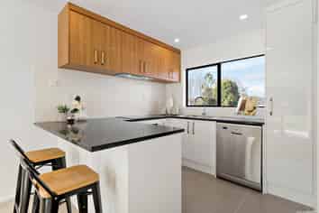 12 Penruddocke Road, Half Moon Bay