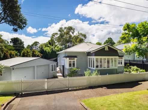 23 Selkirk Road, Mount Albert