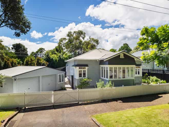 23 Selkirk Road, Mount Albert