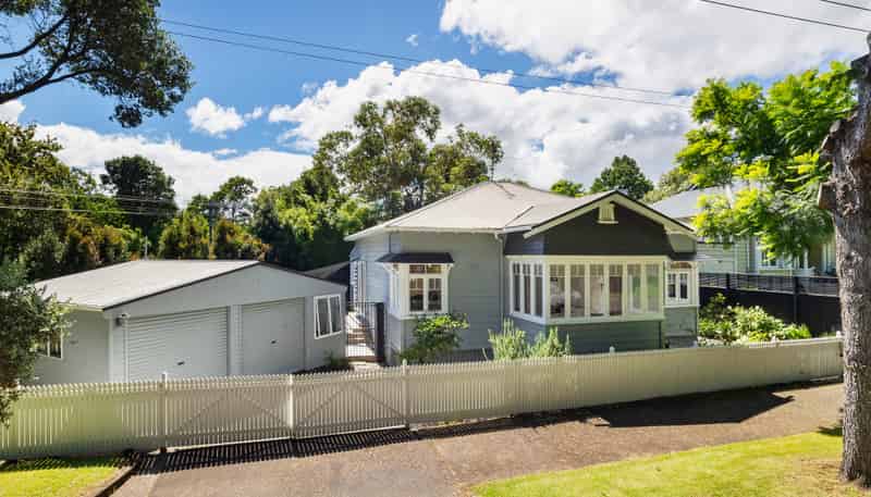 23 Selkirk Road, Mount Albert