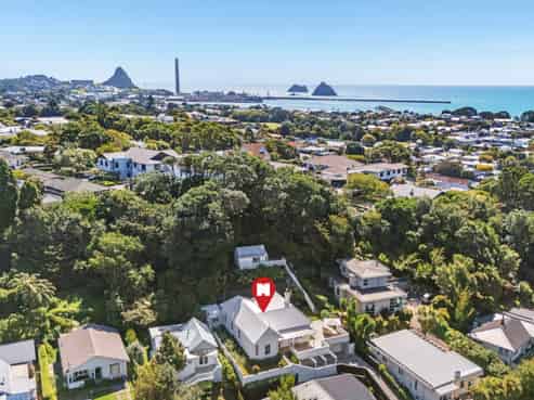 16 Bracken Street, New Plymouth
