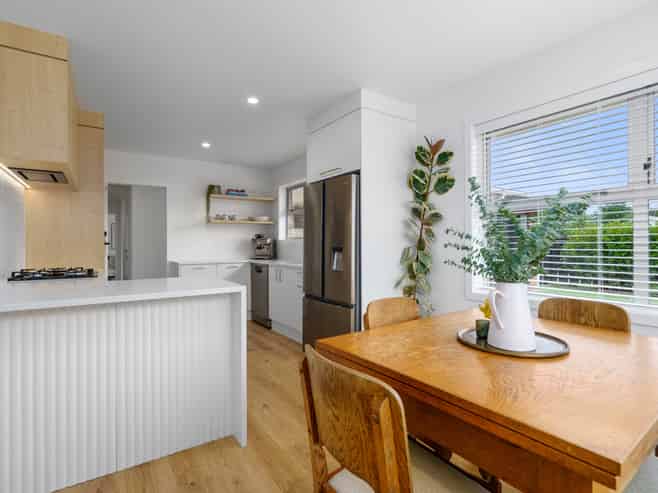 8 Woodstock Crescent, Cambridge