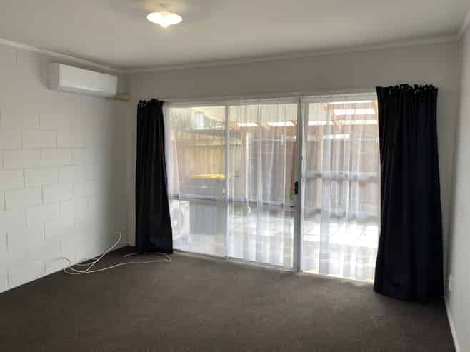 1/85 Clyde Street, Hamilton East