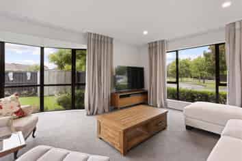 10 Pyatt Place, Redwood