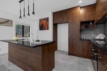 4B Ahunga Road, Karaka