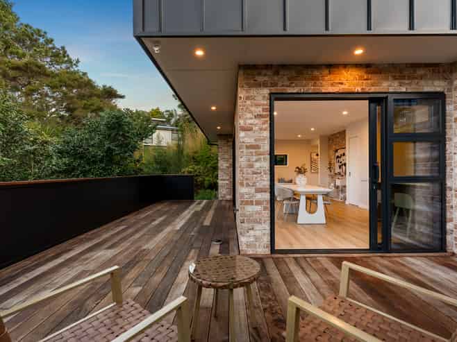 2/177 Browns Bay Road, Browns Bay