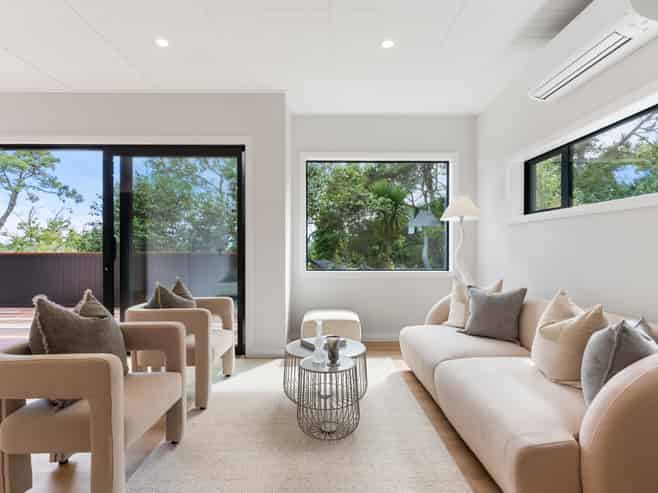 2/177 Browns Bay Road, Browns Bay