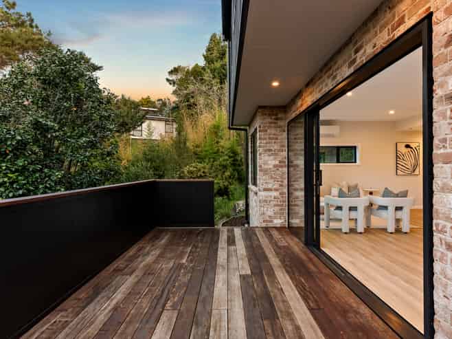 2/177 Browns Bay Road, Browns Bay