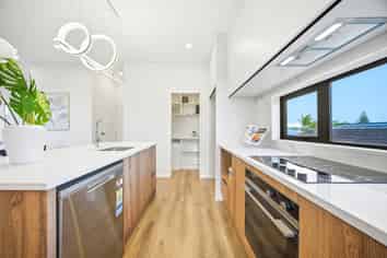 1-7/14 Karamu Street, Te Atatu Peninsula