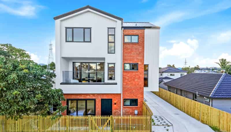 1-7/14 Karamu Street, Te Atatu Peninsula