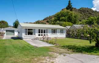 14 Caernarvon Street, Arrowtown