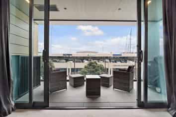 206/155 Beaumont Street, Wynyard Quarter