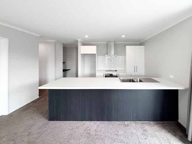 38 Nicolau Av, Rolleston