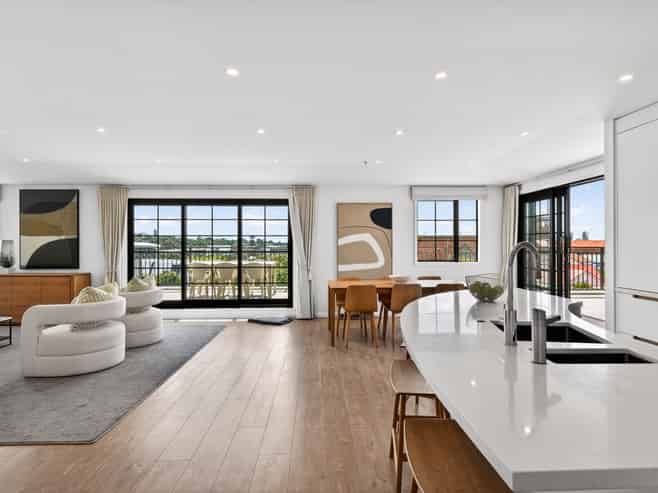 3A/2 Bassett Road, Remuera