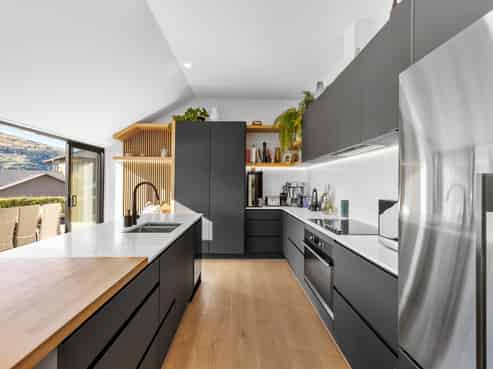 8 Elizabeth Place, Kelvin Heights