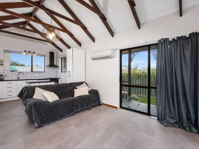 13a Hutcheson Street, Mayfield