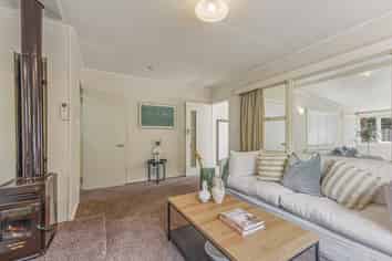 2/9a Titoki Street, Stoke