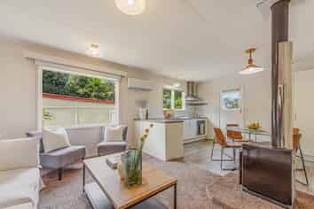 2/9a Titoki Street, Stoke