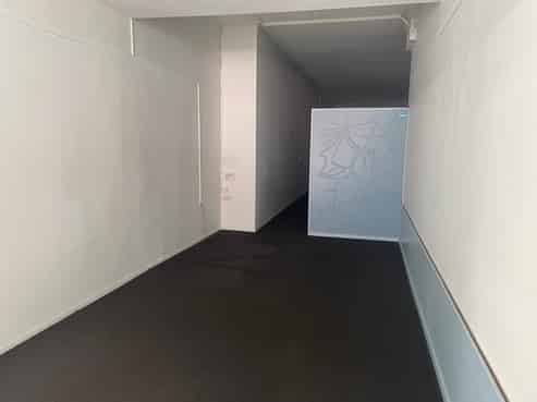 Prime Devon Street hill location