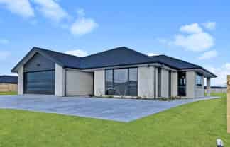 27 Breton Drive, Waipu