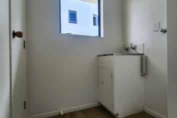 13B Bulkeley Terrace, New Plymouth