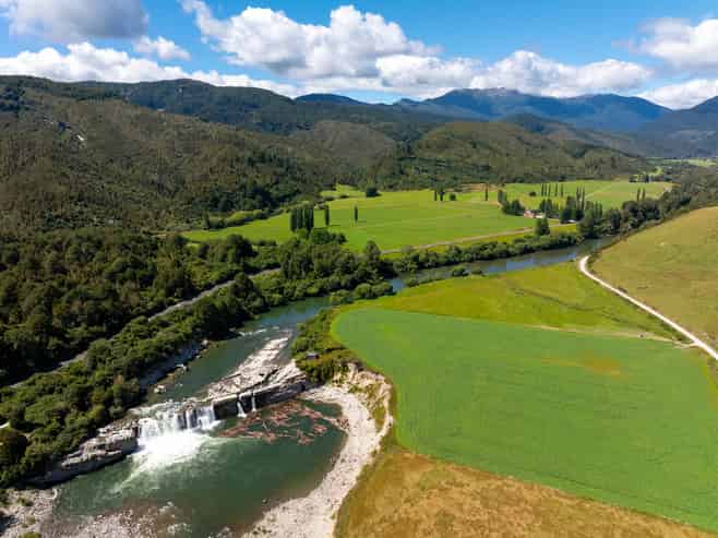 1153 Shenandoah Highway, Murchison