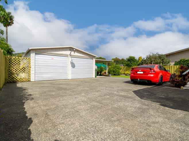 42 Kamo Road, Kensington