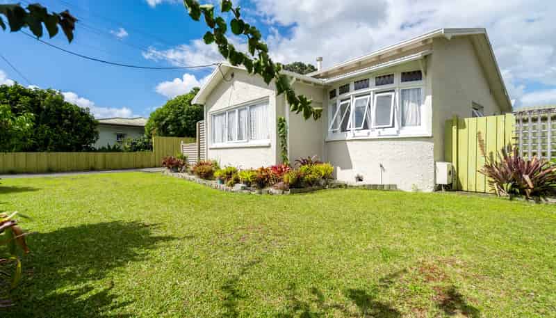 42 Kamo Road, Kensington