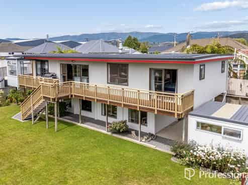 42 Tennyson Street, Trentham