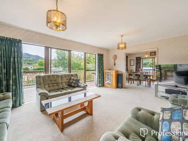 42 Tennyson Street, Trentham