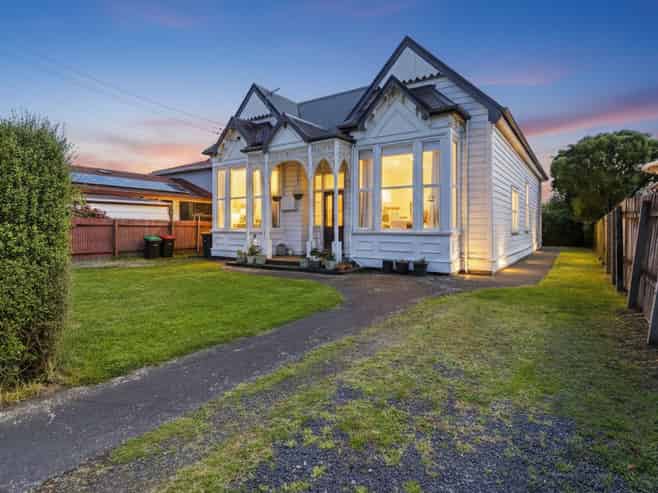 11A & 11B Market Street, SAINT KILDA