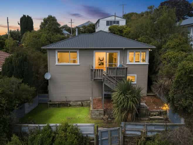 38  Ryehill Street, CALTON HILL