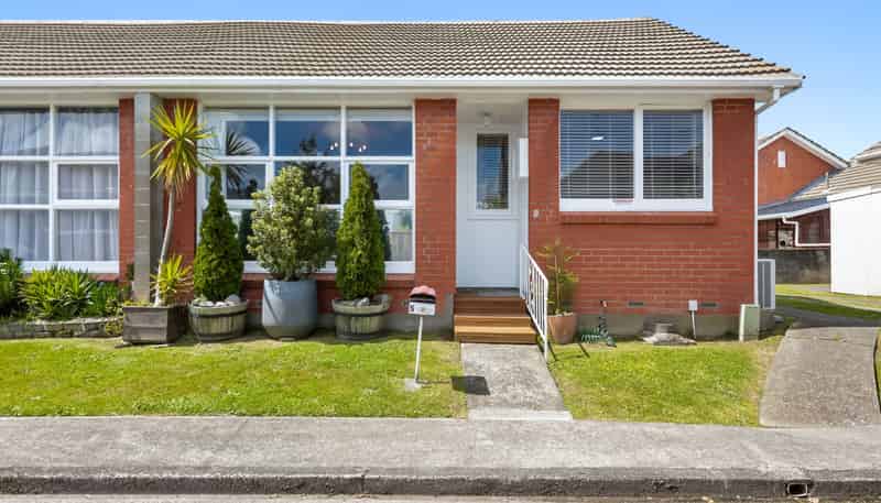 5/103 Epuni Street, Epuni