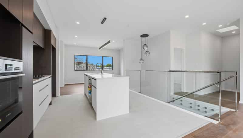 8/20 Melia Place, Stanmore Bay