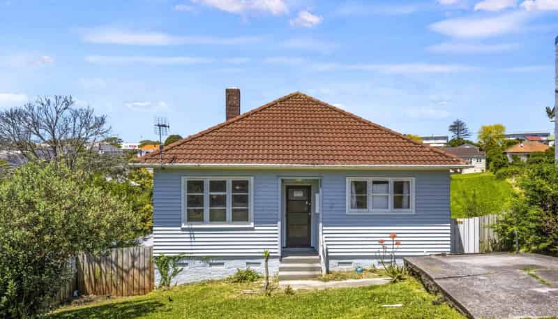 11 Rukutai Street , Orakei